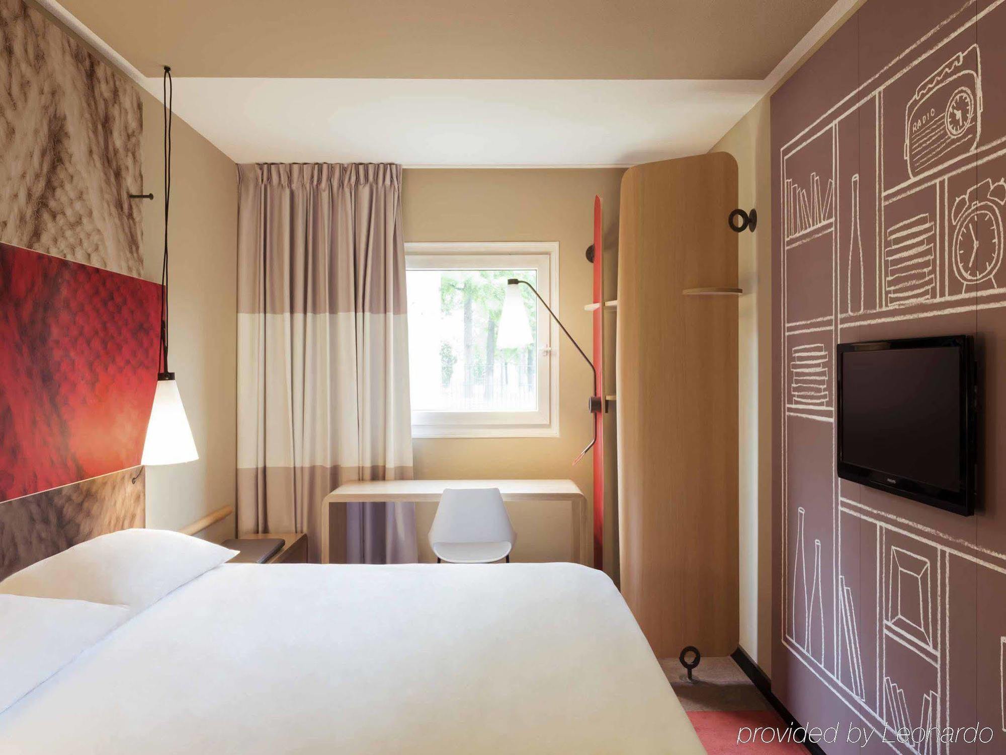 Ibis Chateau De Фонтенбло Экстерьер фото